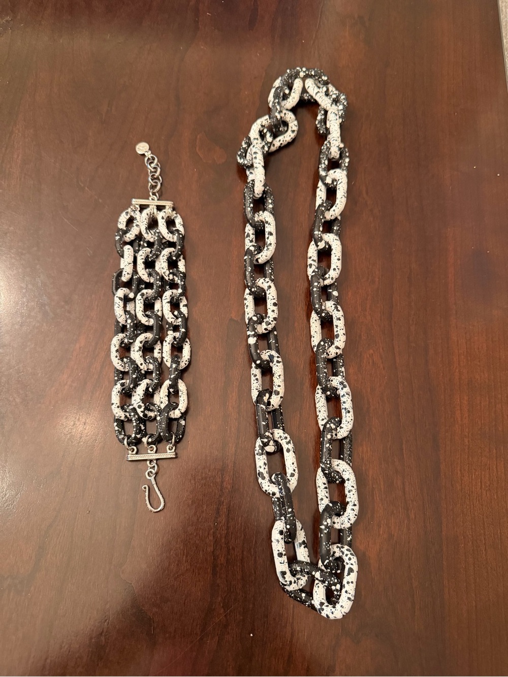 Sassy Jones Black and White Speckled Link Bracelet & Necklace Set
